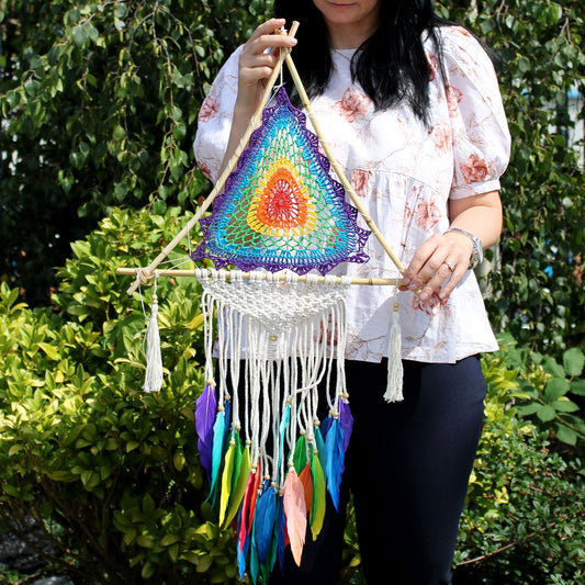 Bali-Traumfänger groß – Pyramide – bunt
