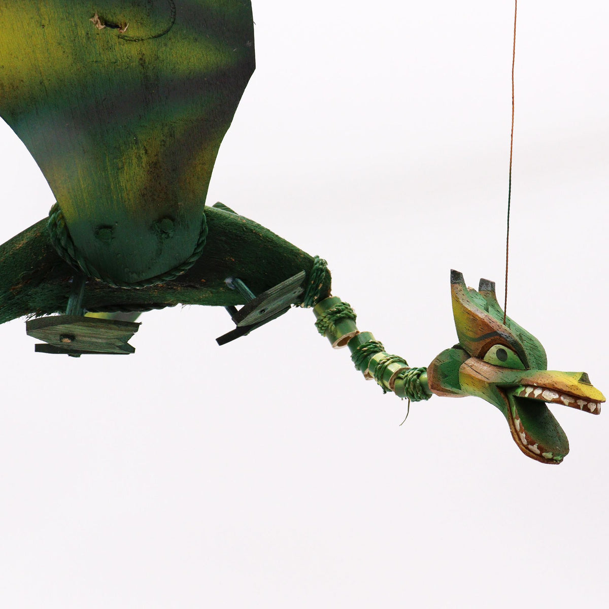 Drachen-Mobile aus Kokos – Grün – 37 cm