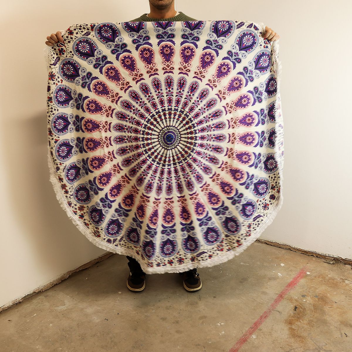 Wandtuch – Mandala rund pfauenlila – 130 cm