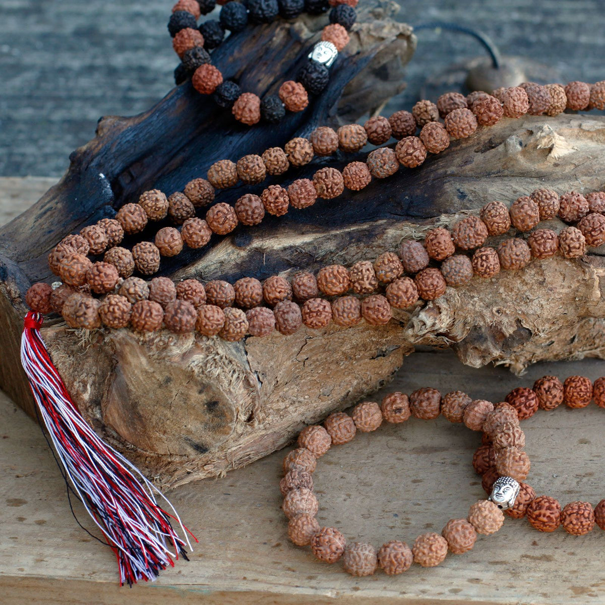 Rudraksha-Mala – 108 Perlen – Natur