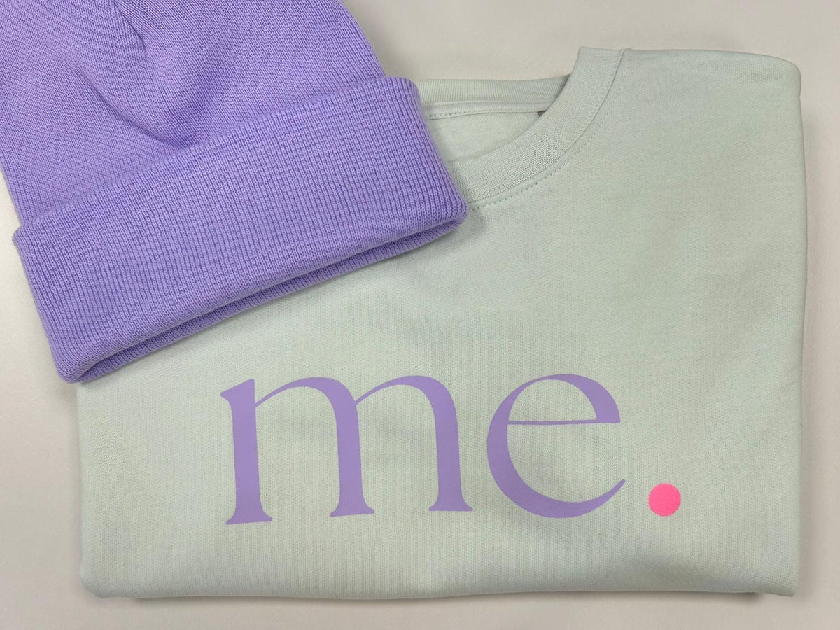 Statement-Sweatshirt „me.“ – Neonpink