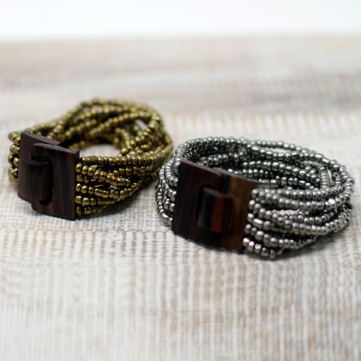 Holzperlen- & Buddha-Armbänder