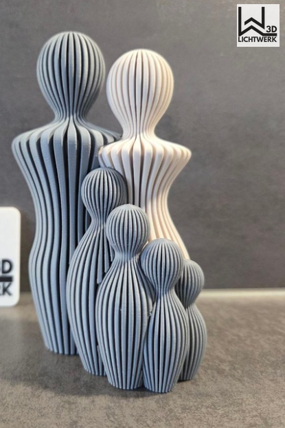 Skulptur „Großes Familienglück, vier Kinder“