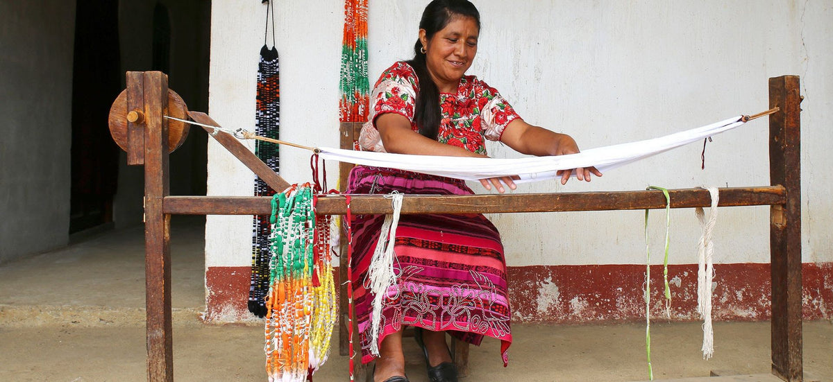 Am Webstuhl in Guatemala