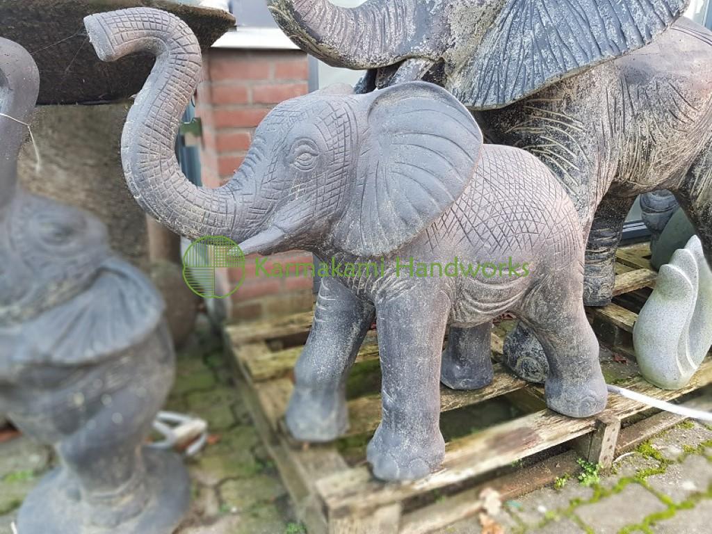 Elefant mit erhobenem Rüssel – Steinguss – 100 cm