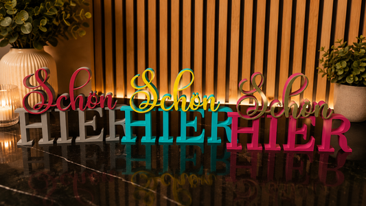 Schriftzug Schön hier – alle Farben