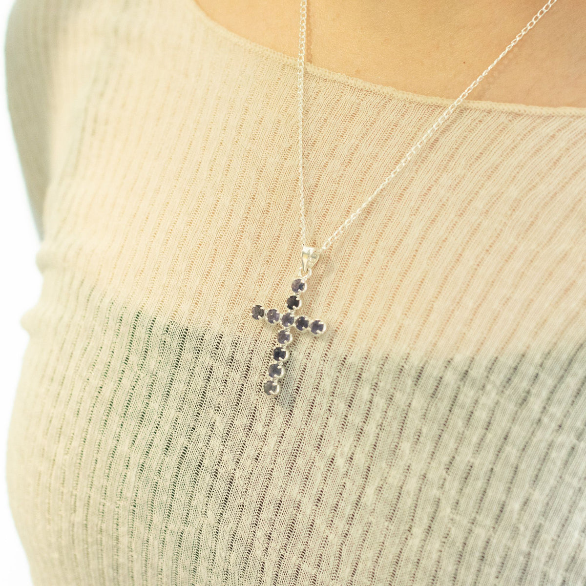 Anhänger – Devotional versilbert Kette – Ionit-Kreuz