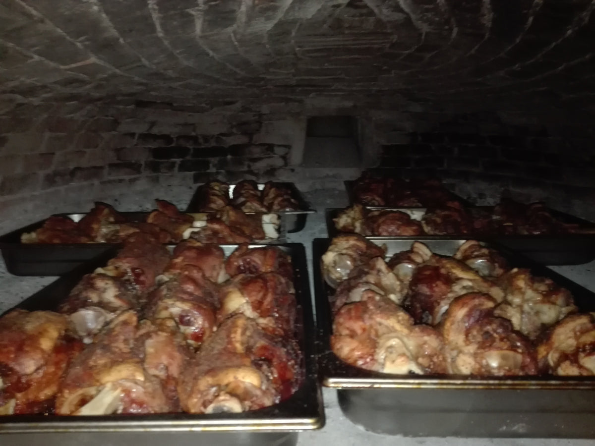 Haxen aus dem Holzbackofen