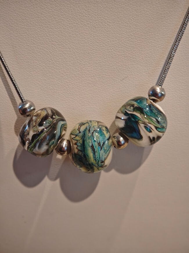 Kette mit Glasperlen