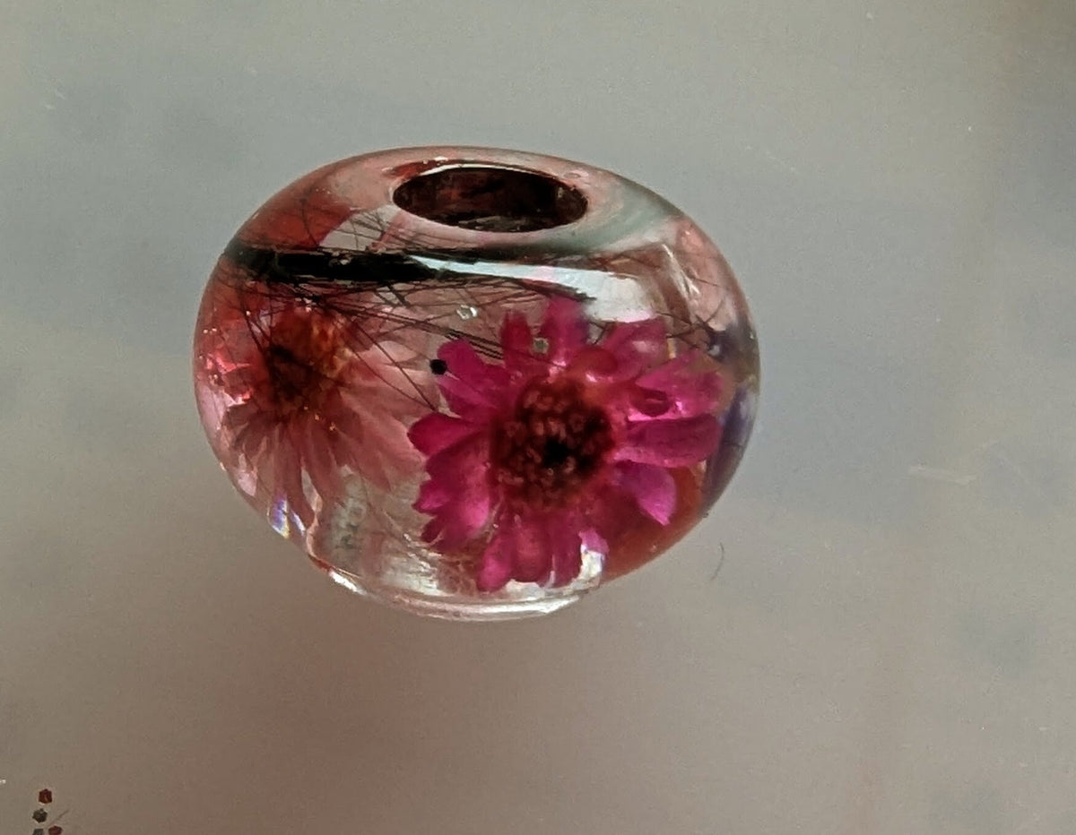Erinnerungsperle mit Blüten