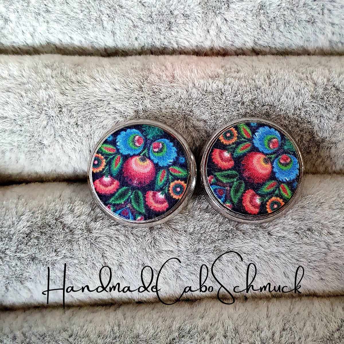 Ohrringe „Holzcabochon Parsley Motiv Blumen“ – 12 mm