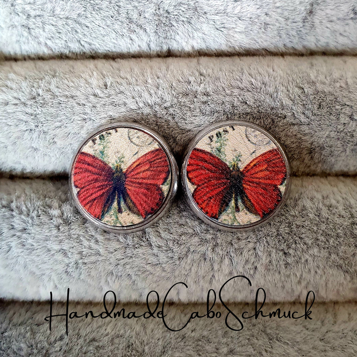 Ohrringe „Holzcabochon Schmetterling“ – 12 mm