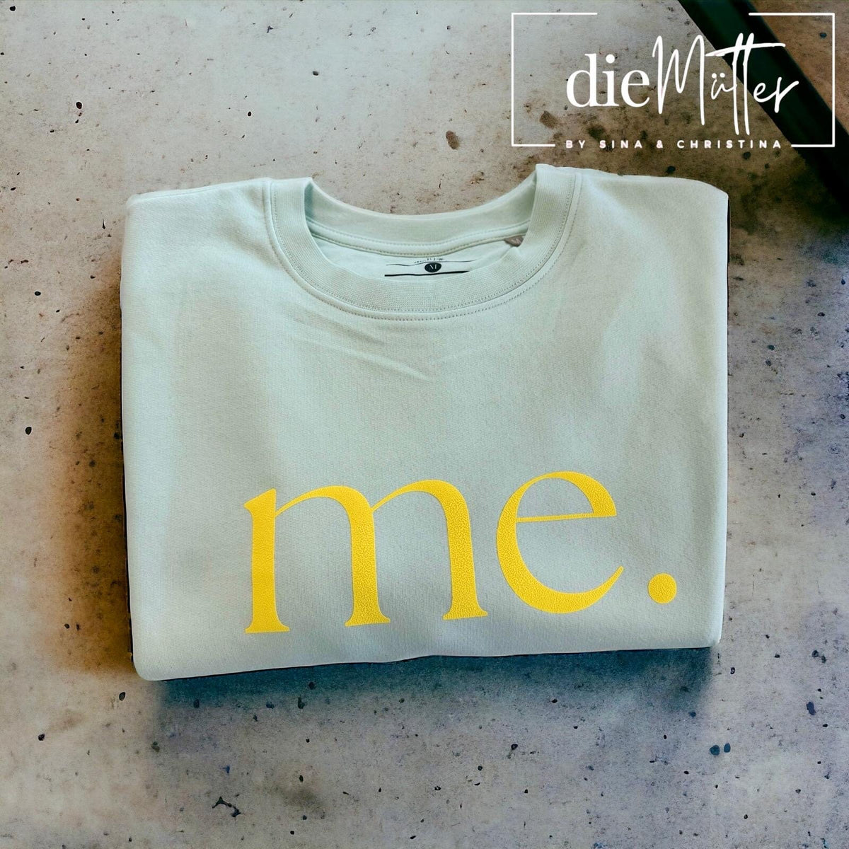 Statement-Sweatshirt „me.“ – Mint & Neongelb