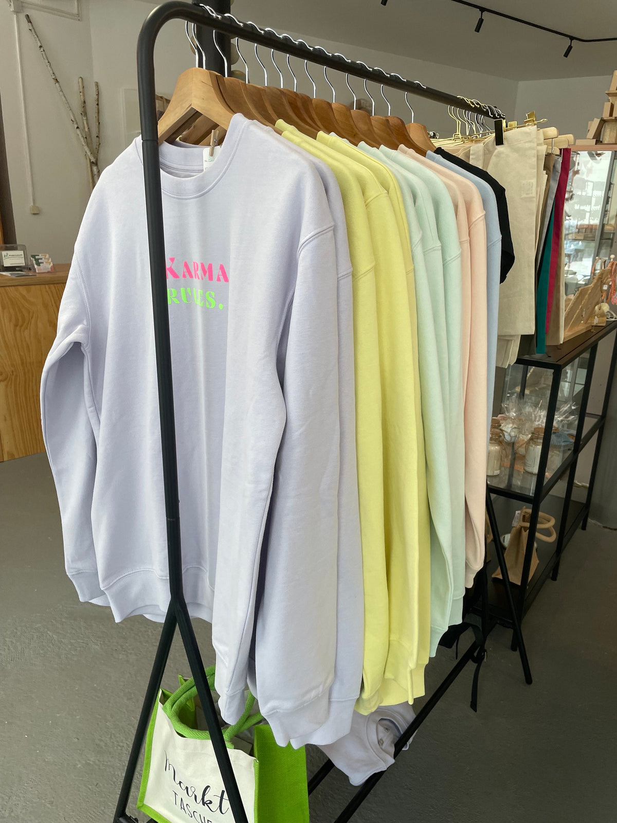 Statement-Sweatshirt „Power“ – Flieder