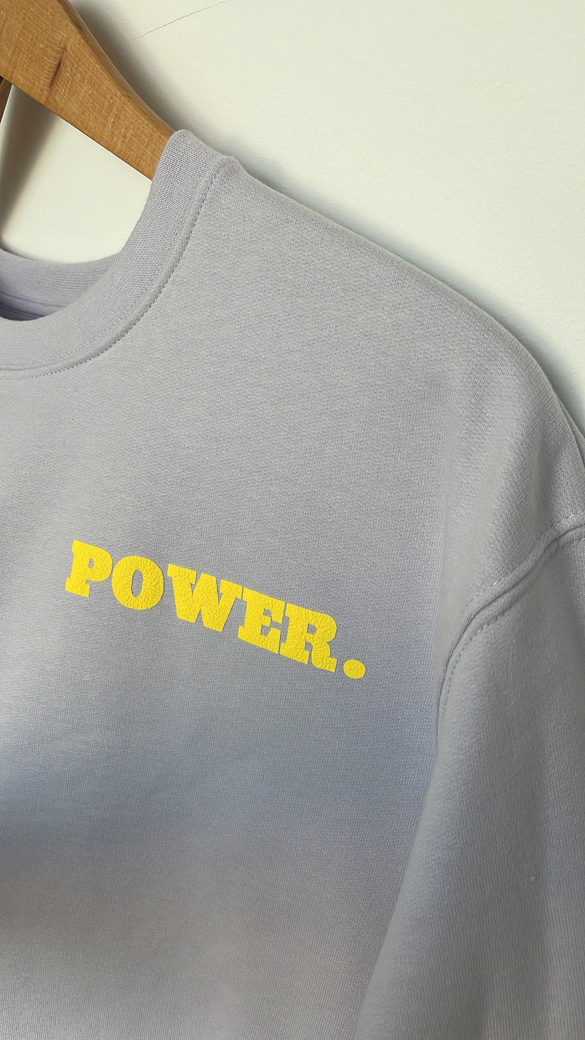Statement-Sweatshirt „Power“ – Flieder