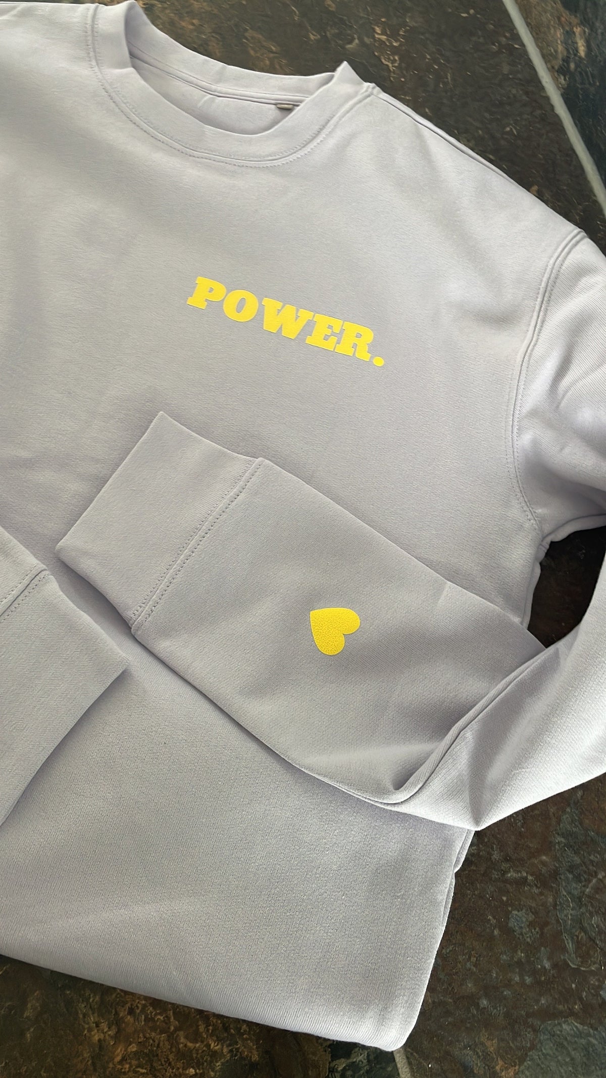 Statement-Sweatshirt „Power“ – Flieder