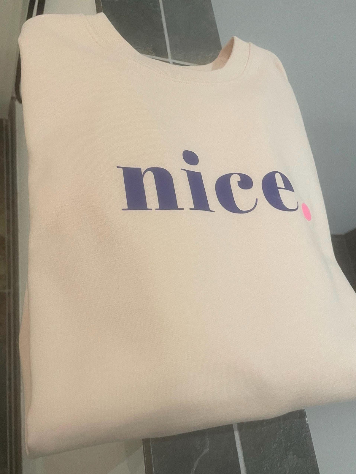Statement-Sweatshirt „nice.“