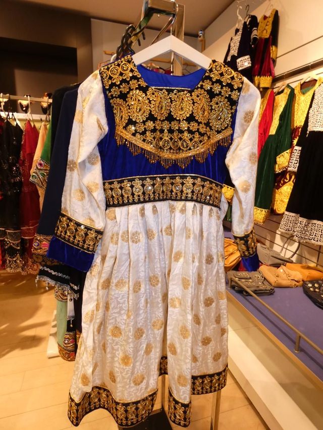 Festkleid mit Stickerei