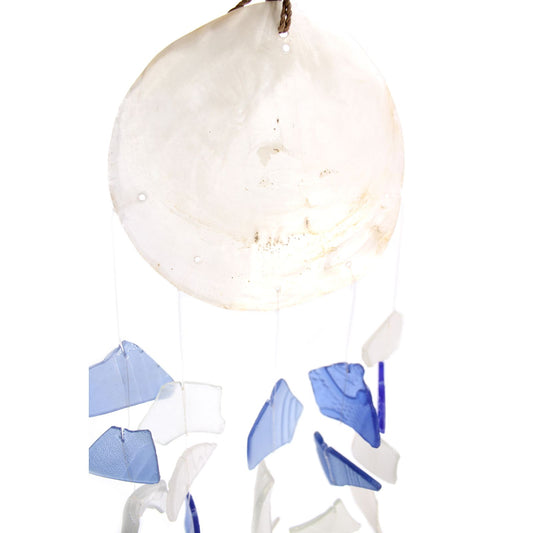 Windspiel aus Recyclingglas & Capiz – Blau/Weiß