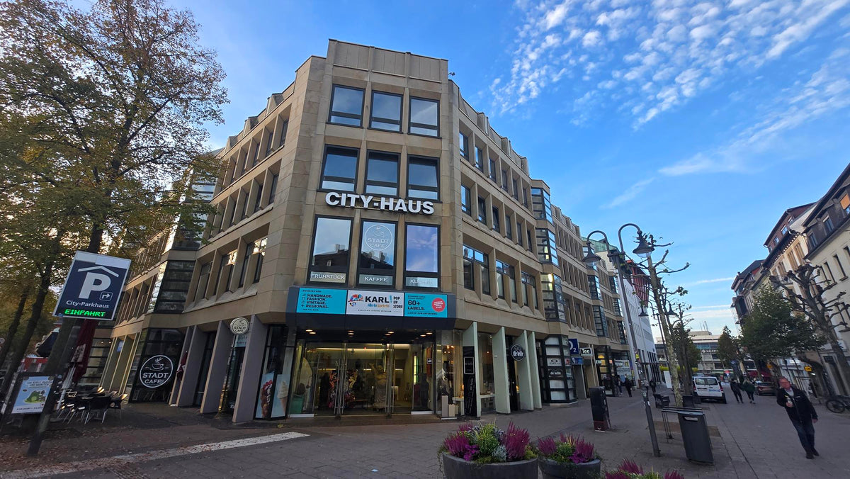 City-Haus Fulda mit dem KARL PopUp Store – Haupteingang Lindenstraße 12 in der Fußgängerzone