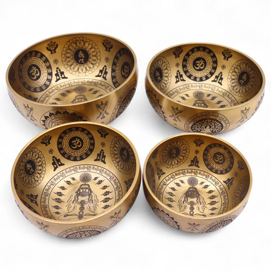 Klangschalen-Set – Messing graviert Yogi – 4-teilig