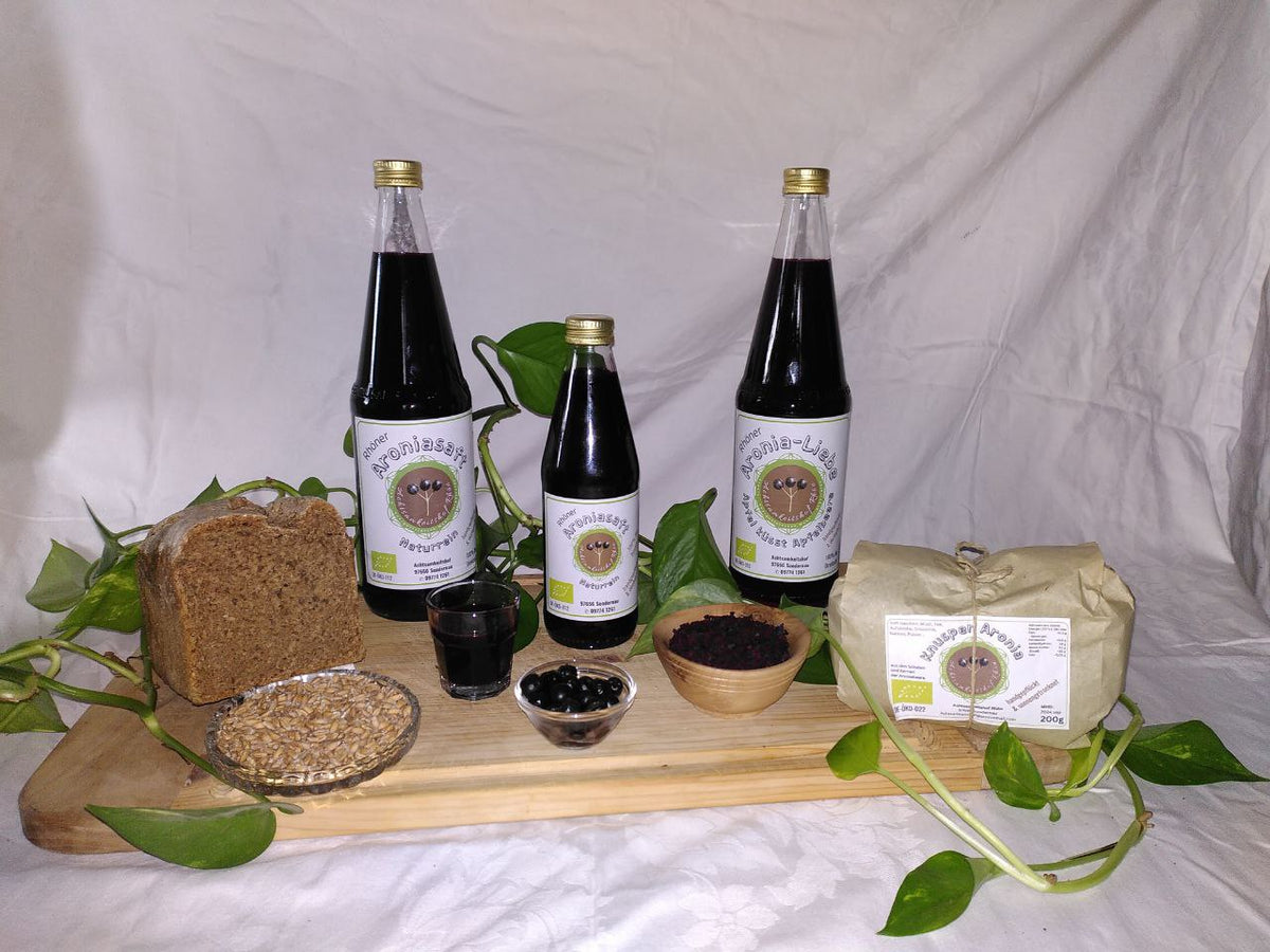 Aronia-Saft & Ur-Brot