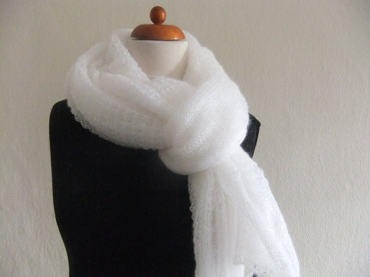 Handgestrickter Schal