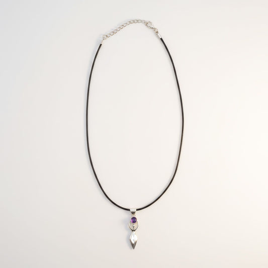 Anhänger – Devotional versilbert Kordel – Göttin Amethyst