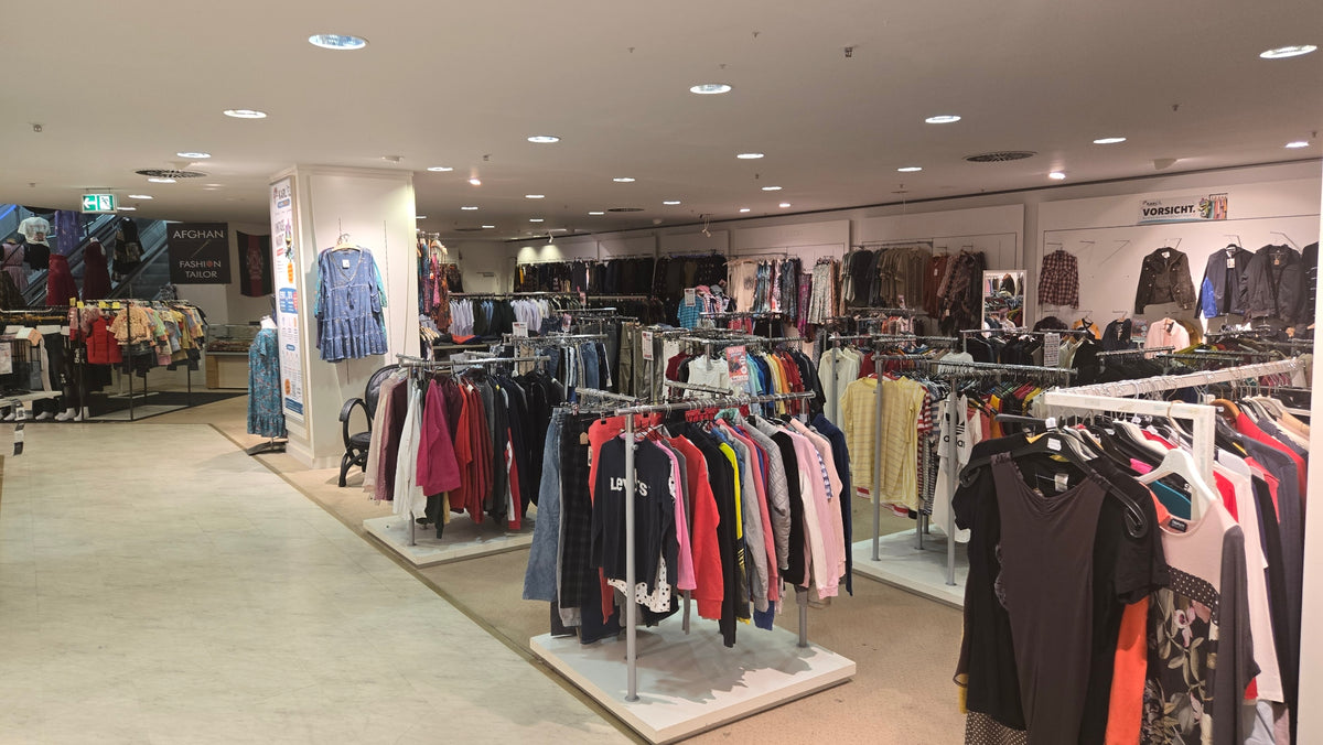 Vintage und Second Hand Fläche im KARL PopUp Store