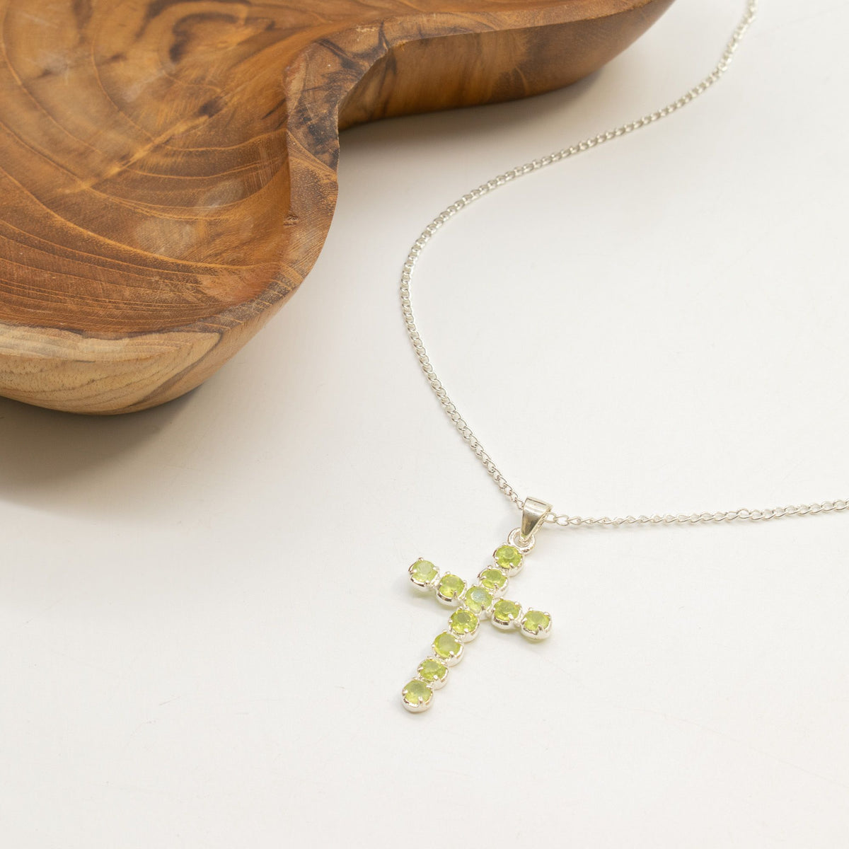 Anhänger – Devotional versilbert Kette – Peridot-Kreuz